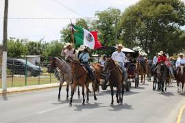 Cabalgata, jaripeo, música y eventos culturales marcaron una edición más de la Feria de la Sandia 2026, en Guerrero, Coahuila.