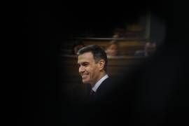 El presidente del Gobierno en funciones, Pedro Sánchez, en su intervención en el primer día del debate de investidura en el que pone su nuevo programa de Gobierno y pide la confianza a la Cámara en Madrid.
