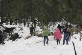 El invierno se adelantó en México con el Frente Frío 13, masas de aire ártico y el fenómeno de La Niña, que traerán heladas, lluvias, granizo y nieve en el norte y centro del país.