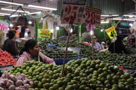 La inflación persistente podría retrasar los recortes previstos de las tasas de interés. FOTO: