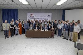 Afiliados y consejeros de Canaco Saltillo participaron en la asamblea general donde se eligió a la Mesa Directiva para el periodo 2026.