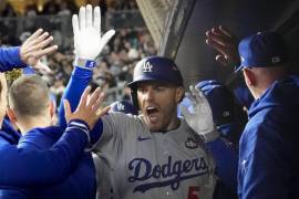 La serie, que revive la histórica rivalidad entre Dodgers y Yankees, podría definirse este martes en el Yankee Stadium si Los Ángeles asegura la victoria.