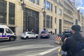 Una patrulla logró desarticular durante la madrugada un ataque terrorista al detener a un hombre que estaba a punto de encender un explosivo. EFE/Catalina Guerrero