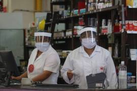 Si bien la Secretaría de Salud informó que la empresa cuenta con 63% en el incumplimiento de los fármacos, sus registros indican que el desabasto se sitúa en 56%, lo que equivale, indicó, a 40 mil 590 piezas pendientes de entrega.