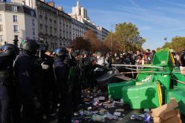 Las concentraciones muestran cómo las protestas que comenzaron en una escuela secundaria en la región de París a mediados de septiembre se han convertido en un movimiento nacional.