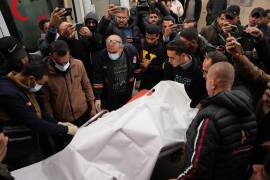 Meses después del alto el fuego, más de 2 millones de palestinos en Gaza continúan sufriendo la crisis humanitaria desatada por más de dos años de guerra. FOTO: