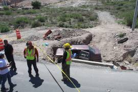 Muere prensado tras caer a barranco en la Saltillo-Zacatecas; cuatro personas lesionadas