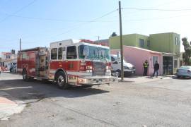 El hombre sufrió quemaduras de primer grado en la espalda y en ambas manos.