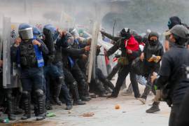La jornada conmemorativa del 2 de octubre dejó severas afectaciones a comercios del primer cuadro de la capital.