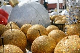 Más de 300 mil luces decoran la plaza, la Presidencia Municipal y el bulevar Manuel Acuña.