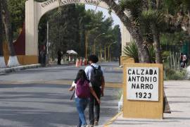 Durante una reunión en la Alameda de Zaragoza, exigieron la reanudación de clases presenciales, mayor información sobre la huelga y soluciones para los estudiantes afectados.