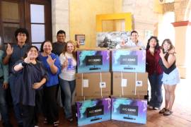 La Facultad de Ciencias Sociales recibió 20 equipos de cómputo para fortalecer sus actividades académicas.
