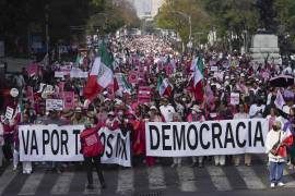 La marcha de este domingo, señala Riva Palacio, fue contra el régimen de López Obrador y a favor de las libertades.