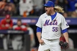 Ryne Stanek fue el pitcher que cerró el encuentro ante los Phillies de Filadelfia.