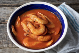 En este artículo te presentamos tres recetas deliciosas de caldos que serán el alma de tu mesa.