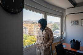 Wesam Hamada, madre de Hind Rajab, una niña palestina asesinada en Ciudad de Gaza en enero de 2024 cuando el auto en el que viajaba con familiares fue atacado por fuego israelí en una ubicación no revelada.