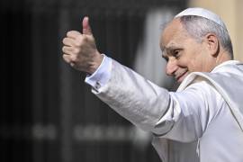 Robert Prevost, el primer pontífice estadounidense de la historia, matemático, teólogo y jurista, ha llegado a la sede de Pedro en un momento de profunda incertidumbre.