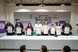 El alcalde Javier Díaz González y su esposa Luly López Naranjo invitan a la niñez saltillense a participar en el Cabildo Infantil 2025.