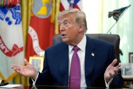 El presidente de Estados Unidos, Donald Trump, habla en el Despacho Oval de la Casa Blanca en Washington.