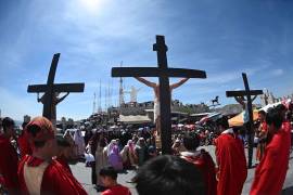 El Via crucis en el Cristo de las Noas, uno de los eventos más concurridos del norte del País, convoca a miles de fieles, algunos de otros estados del País.