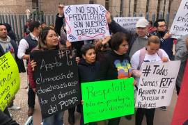 Trabajadores del Poder Judicial protestaron ayer en San Lázaro en contra del recorte a sus fideicomisos, pero también lo hicieron a nivel nacional.