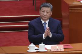 El presidente chino Xi Jinping reacciona durante la clausura de la Cuarta Sesión del XIV Comité Nacional de la Conferencia Consultiva Política del Pueblo Chino (CCPPCh) en el Gran Salón del Pueblo en Pekín, China.