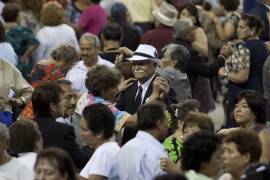La credencial del INAPAM ofrece servicios y descuentos a ciudadanos mayores de 60 años