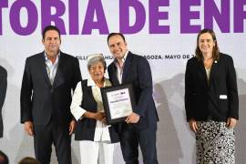 Durante el evento se anunció la continuidad de inversiones en hospitales y centros de salud de colonias, barrios y ejidos del estado.