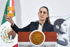 Claudia Sheinbaum informó que la FGR y el Gabinete de Seguridad trabajan en nuevas indagatorias sobre Ayotzinapa, con posibles avances que serán compartidos en septiembre