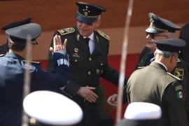 El ex secretario de la Defensa, Salvador Cienfuegos, asistió al evento del 112 aniversario de la Marcha de la Lealtad.