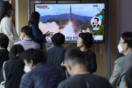 Seúl condenó el lanzamiento del misil, que se realizó poco después de la llegada de un portaaviones de Estados Unidos a Corea del Sur.
