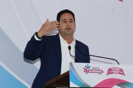 El alcalde Javier Díaz González informó que las evaluaciones de calificadoras nacionales e internacionales reflejan la disciplina fiscal y la estabilidad financiera alcanzadas por el municipio de Saltillo.