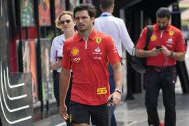 Carlos Sainz Jr. tuvo que retirarse del paddock en Jeddah para ir a “descansar” a su hotel, según publicó Ferrari.
