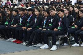 Entrenadores y deportistas acompañaron la ceremonia organizada por el INEDEC y la Secretaría de Educación.