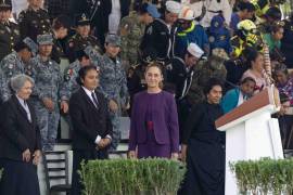 La presidenta de México, Claudia Sheinbaum Pardo, afirmó que las mujeres —especialmente aquellas que integran las Fuerzas Armadas— son “tejedoras de la patria”.