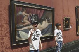 Activistas dan martillazos una pintura de Velázquez en Londres (VIDEO)
