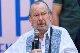 Apenas, la semana pasada Mauricio Fernández Garza anunció que renunciará definitivamente a la alcaldía el 30 de septiembre al señalar que prefiere “hacerse a un lado” al ya no tener la salud suficiente para desempeñar el mismo.