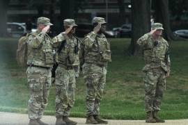 La mayoría de los soldados habían sido enviados a casa en agosto, aunque 300 permanecían en Los Ángeles por órdenes de Trump. FOTO: