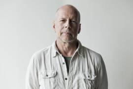 Bruce Willis, la estrella de cine conocida por sus papeles en Duro de matar y Pulp Fiction, se retirará de una carrera actoral que duró décadas luego de un reciente diagnóstico de afasia