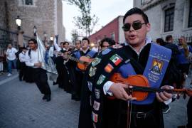 Eventos como callejoneadas, conciertos, talleres y exposiciones han reunido a cientos de saltillenses en el corazón de la ciudad.