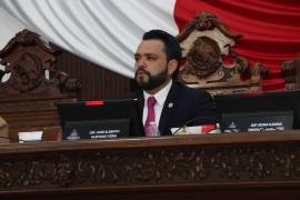 El legislador Alberto Hurtado presentó su propuesta para la creación de un “Seguro para el Desempleo”, con el fin de ayudar a los habitantes de la región Centro de Coahuila afectados por el desempleo.