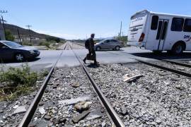 Alerta Protección Civil de Ramos Arizpe por accidentes ferroviarios en el cruce conocido como “Los Pinos”, que conecta con la carretera antigua a Monclova.
