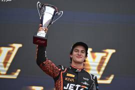 Santiago Ramos cosechó un triunfo para México que vale “oro” luego de la salida de Checo Pérez en la F1.