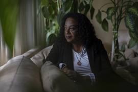 Delphine Cherry, sentada en su lugar preferido en su casa, el 5 de septiembre de 2025, en Hazel Crest, Illinois. (AP Foto/Carolyn Kaster)