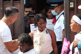 Migrantes en una estación migratoria en Tapachula, Chiapas. Activistas y albergues de la frontera sur de México perciben una disminución de migrantes en la zona tras las restricciones de Donald Trump.