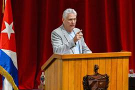 El presidente cubano Miguel Díaz-Canel pronunció un discurso de bienvenida a políticos y activistas del Convoy Nuestra América en el Palacio de Convenciones de La Habana, Cuba.