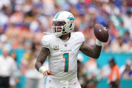 Tua Tagovailoa lanzó dos pases de anotación en la victoria de los Dolphins sobre los Bills, cortando una racha negativa de siete juegos.
