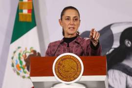 Claudia Sheinbaum pidió a la FGR revisar el caso de Danna Yanina, detenida tras la muerte de Dafne Zapata durante un campamento en Tamaulipas.