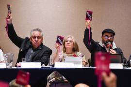 Guadalupe Acosta Naranjo, dirigente nacional de Somos MX, presidió ayer el consejo nacional del nuevo partido que participará en las elecciones del próximo año.