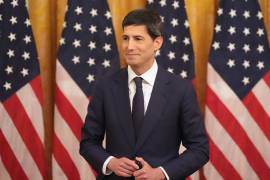 El nuevo presidente de la Reserva Federal, Kevin Warsh, durante su juramentación en la Sala Este de la Casa Blanca, el viernes 22 de mayo de 2026, en Washington, informó AP.